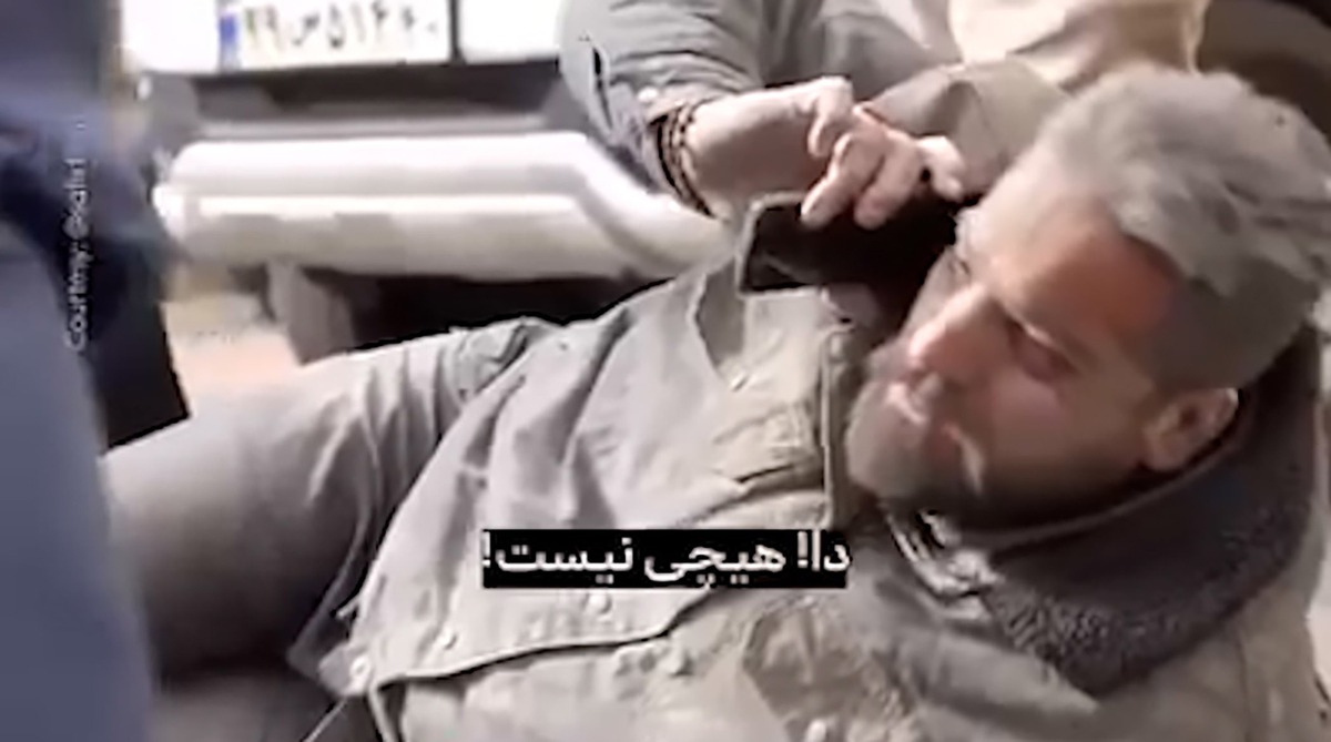 تصاویر تماس تکان دهنده یک مجروح حمله آمریکا و اسرائیل