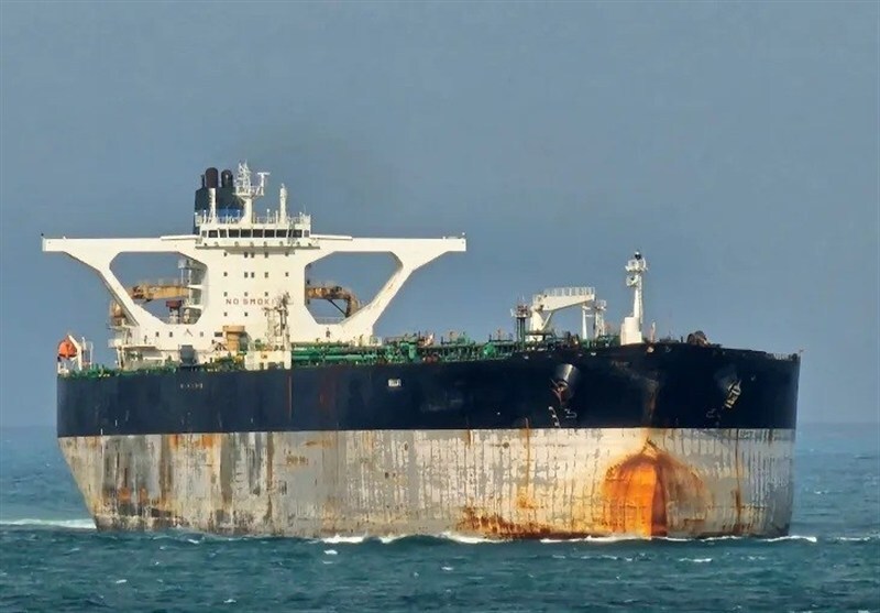 عبور برخی نفتکشها از تنگه هرمز با «اسم رمز»