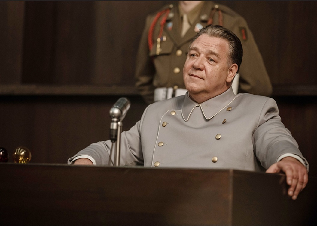 نورنبرگ؛ تحمیق عجیب و غریب مخاطب/وقتی با سینما روی جنایتت سرپوش میگذاری و قهرمان میشوی! نورنبرگ؛ تحمیق عجیب و غریب مخاطب/وقتی با سینما روی جنایتت سرپوش میگذاری و قهرمان میشوی!