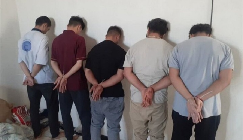 دستگیری ۱۷ نفر از عوامل وابسته به دشمن در آذربایجانغربی