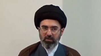 هشدار مهم آیت الله سید مجتبی خامنه‌ای درباره انتساب‌های غیرواقع به رهبر شهید