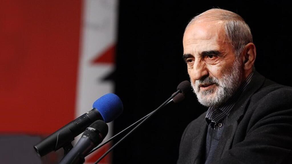 شریعتمداری : پذیرش شروط ایران توسط آمریکا پیروزی بزرگی است