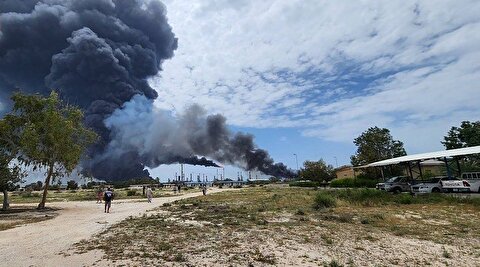 تصاویر حملات امارات به جزایر سیری و لاوان