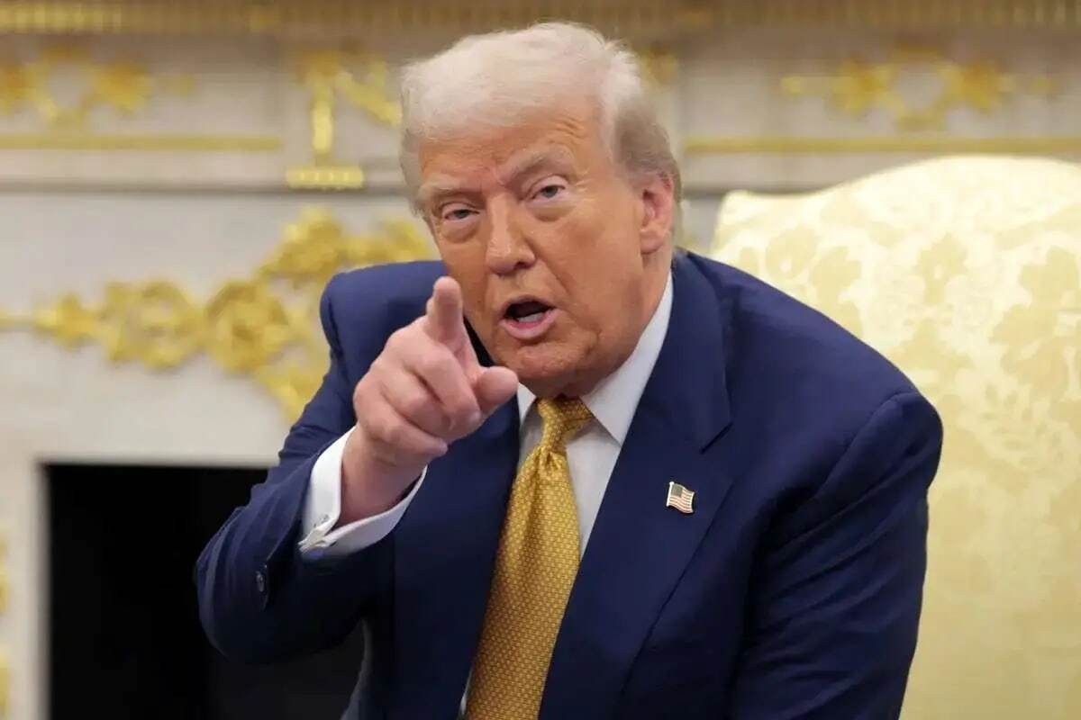 خبرنگار بی بی سی: ترامپ از کمک به مردم رسید به قطع برق!