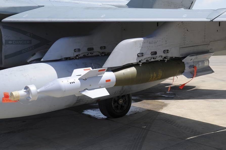 آسمان آرام بود ؛ پس این ضربه&zwnj;ها از کجا می&zwnj;آمد؟