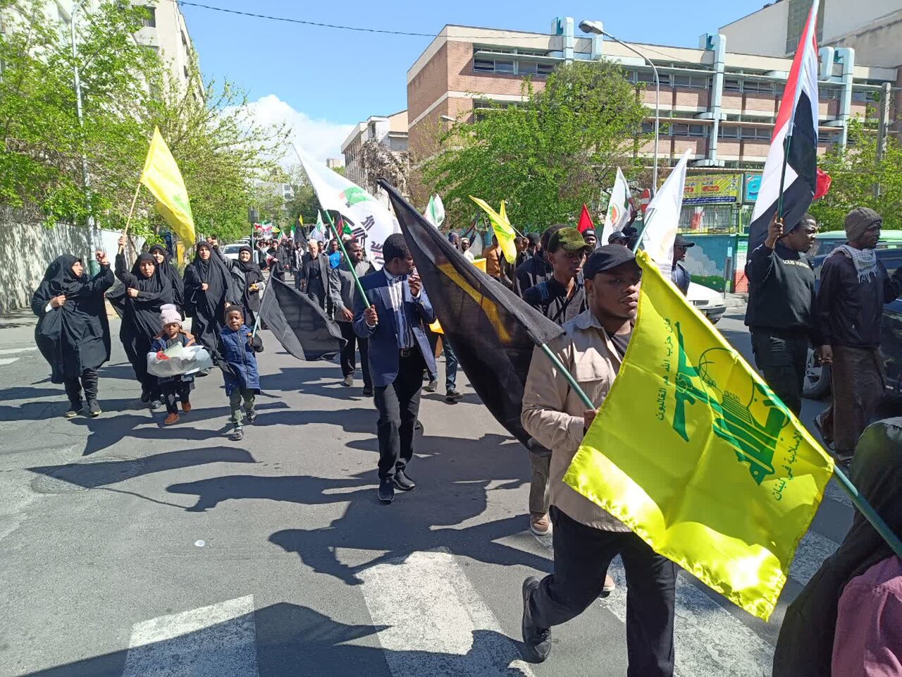 پیروان شیخ ابراهیم زکزاکی در مراسم راهپیمایی اربعین شهادت سید علی خامنه&zwnj;ای در تهران شرکت کردند