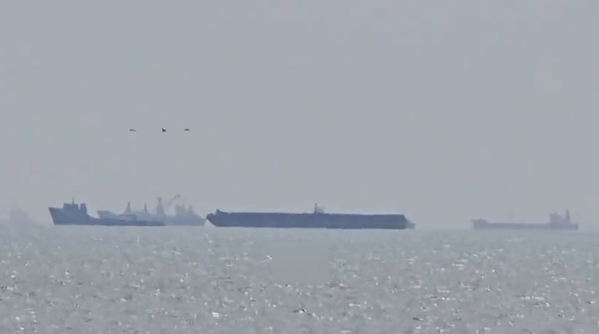 تصاویر تازه از ترافیک کشتی‌ها در تنگه هرمز