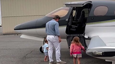 پرواز لاکچری یک خانواده میلیونر