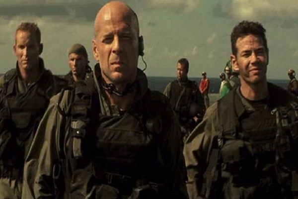 بروس ویلیس و مونیکا بلوچی؛ منجیهای نیجریه/دختران آفریقا نجات پیدا میکنند و دختران ایران کشته میشوند بروس ویلیس و مونیکا بلوچی؛ منجیهای نیجریه/دختران آفریقا نجات پیدا میکنند و دختران ایران کشته میشوند