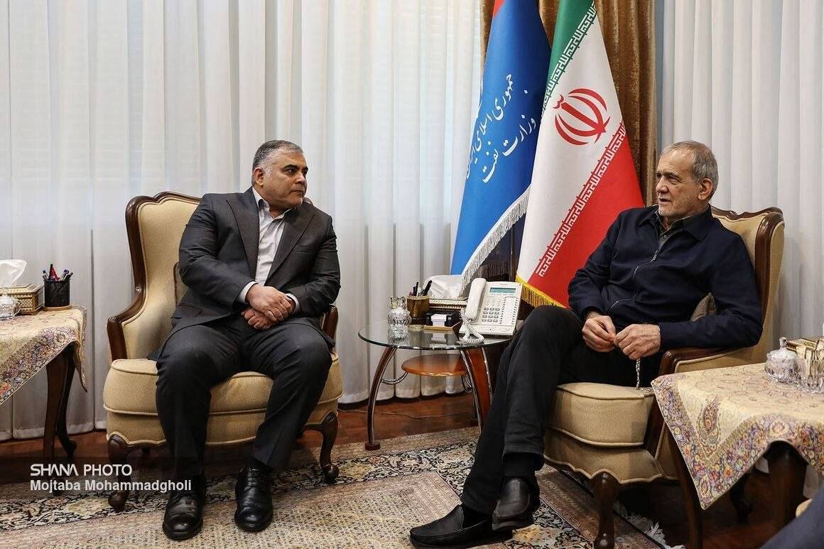 بازدید میدانی رئیس&zwnj;جمهور از وزارت نفت