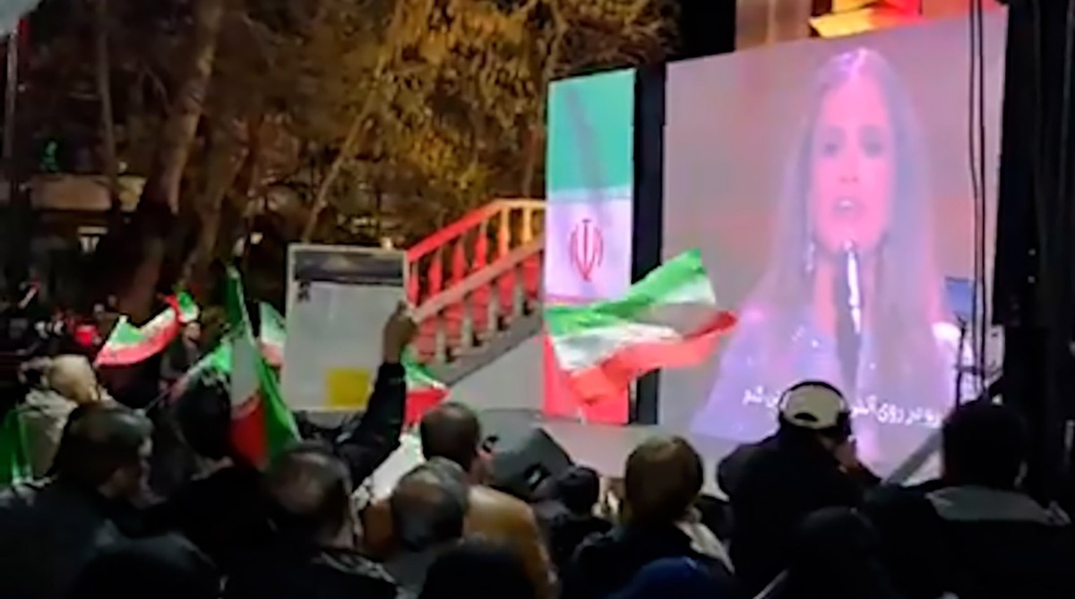 پخش کنسرت خواننده زن لبنانی در باغ فردوس