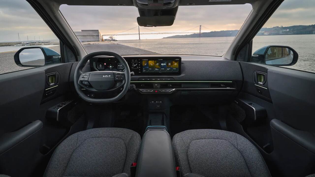 کیا EV2؛ کوچک&zwnj;ترین برقی کیا که می&zwnj;خواهد در شهرهای شلوغ، از &ldquo;اقتصادی بودن&rdquo; یک تعریف تازه بسازد