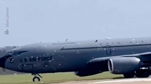 تصاویر شدت آسیب به هواپیمای آمریکایی بر اثر حمله ایران