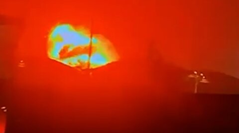 تصاویر انفجار مهیب در حمله به مواضع تجزیه طلبان