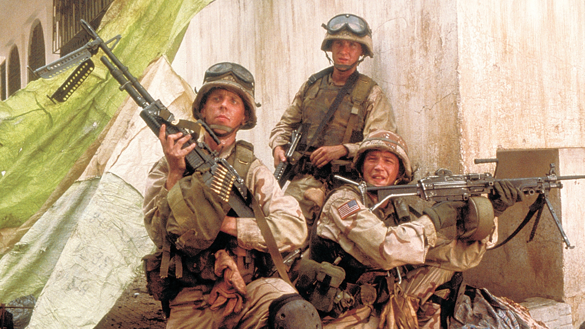 چگونه یک افتضاح آمریکایی را تبدیل به فیلم حماسی کنیم؟/سقوط شاهین سیاه؛ نه یکی که دوتا!