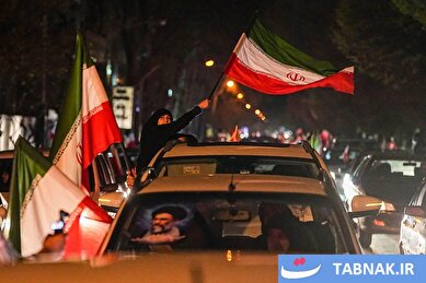 عکس: کاروان موتوری و خودرویی در خونخواهی امام شهید امت در تهران