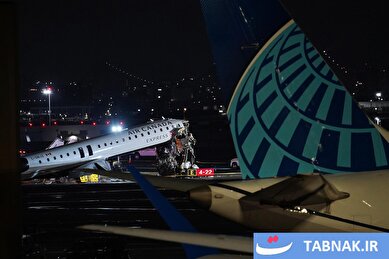 عکس: برخورد هواپیما با خودرو در فرودگاه نیویورک