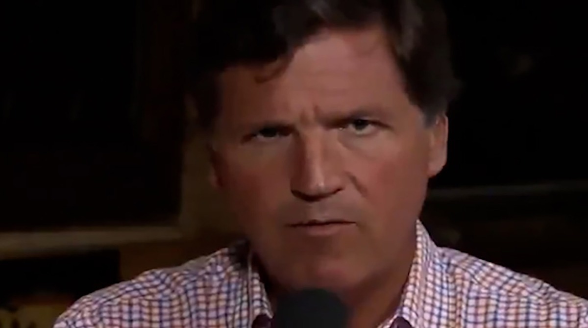 خشم تاکر کارلسون: مذهب ترامپ مسیحیت نیست، بلکه...