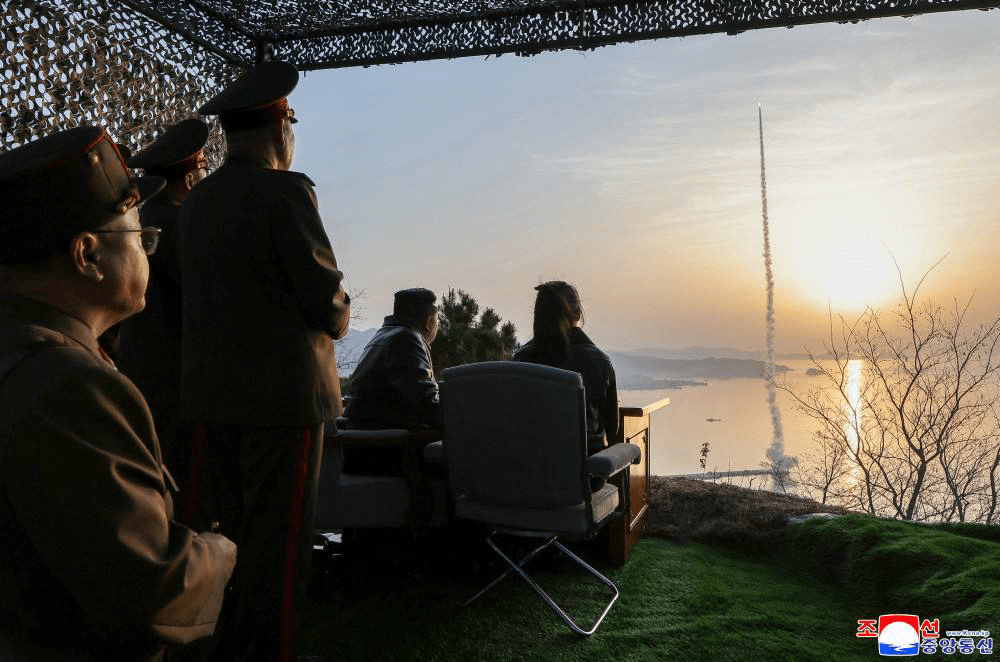 آزمایش موشک کلاهک&zwnj;دار در کره شمالی