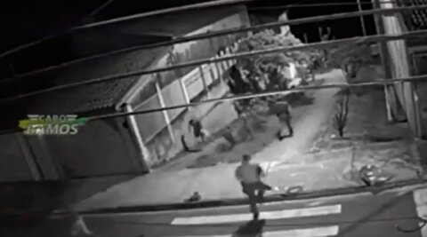 لحظات عجیب و بامزه؛ فرار همزمان شوهر، دزد و گربه!