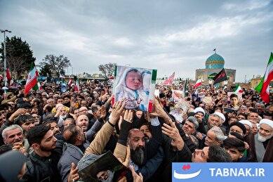 عکس: تشییع پیکر مطهر ۸ شهید نبرد رمضان در قزوین