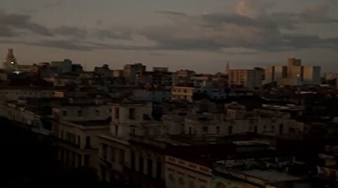 تصاویر وحشتناک از کوبا در تاریکی مطلق