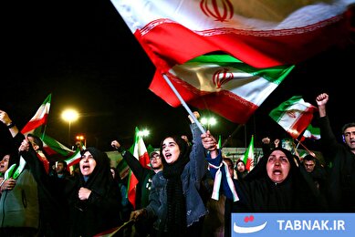 عکس: اتحاد مقدس، اجتماع عظیم سراسر کشور