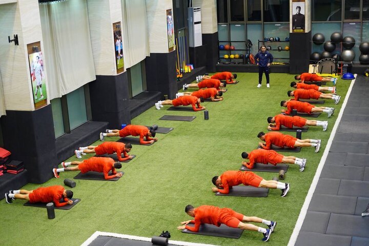 تکمیل تیم ملی فوتبال با دنیس اکرت