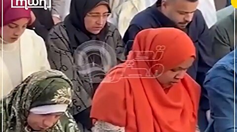 تصاویر خبرساز نماز مختلط عید فطر!