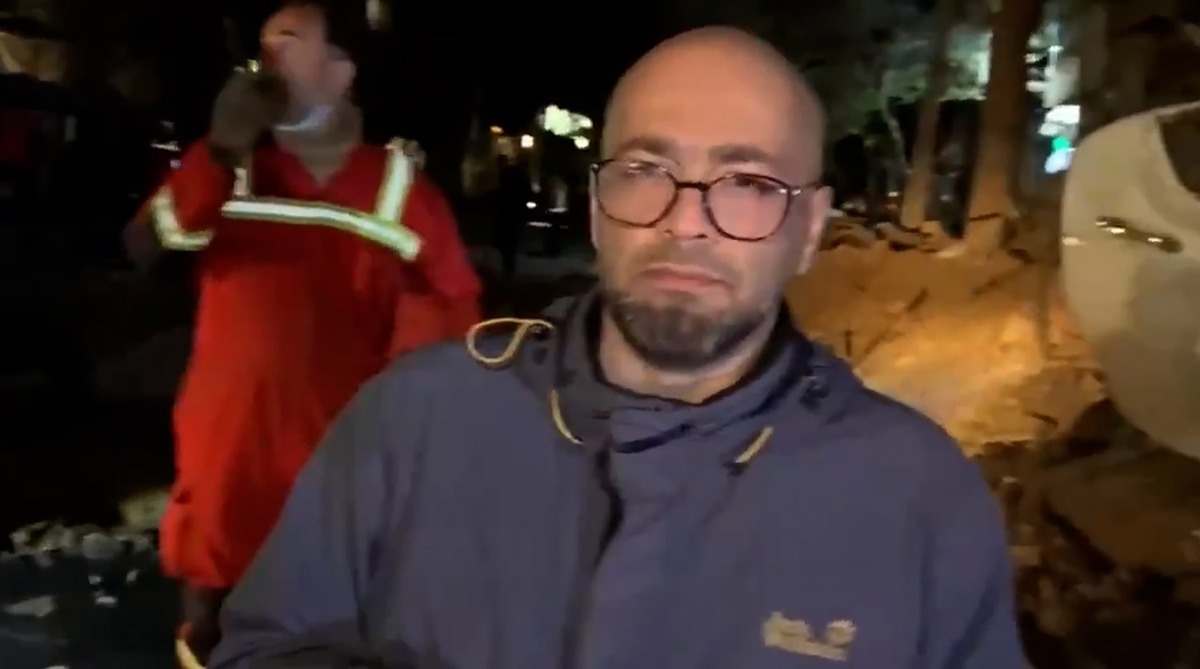 تصاویری از حمله موشکی به خیابان سهروردی تهران