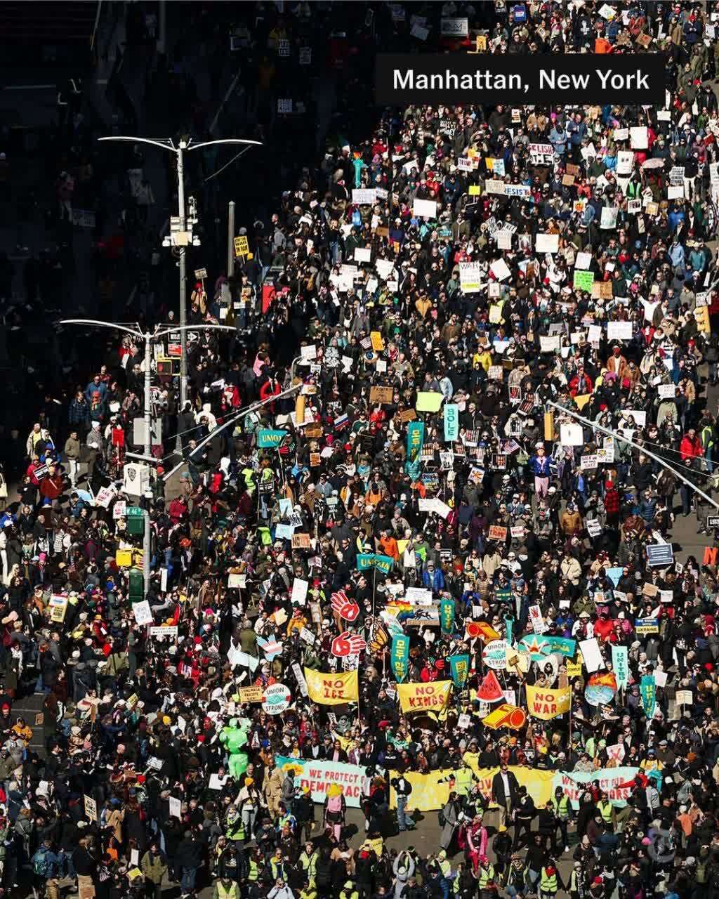 تصاویر نیویورک تایمز از تظاهرات ضد ترامپ در سراسر آمریکا تصاویر نیویورک تایمز از تظاهرات ضد ترامپ در سراسر آمریکا