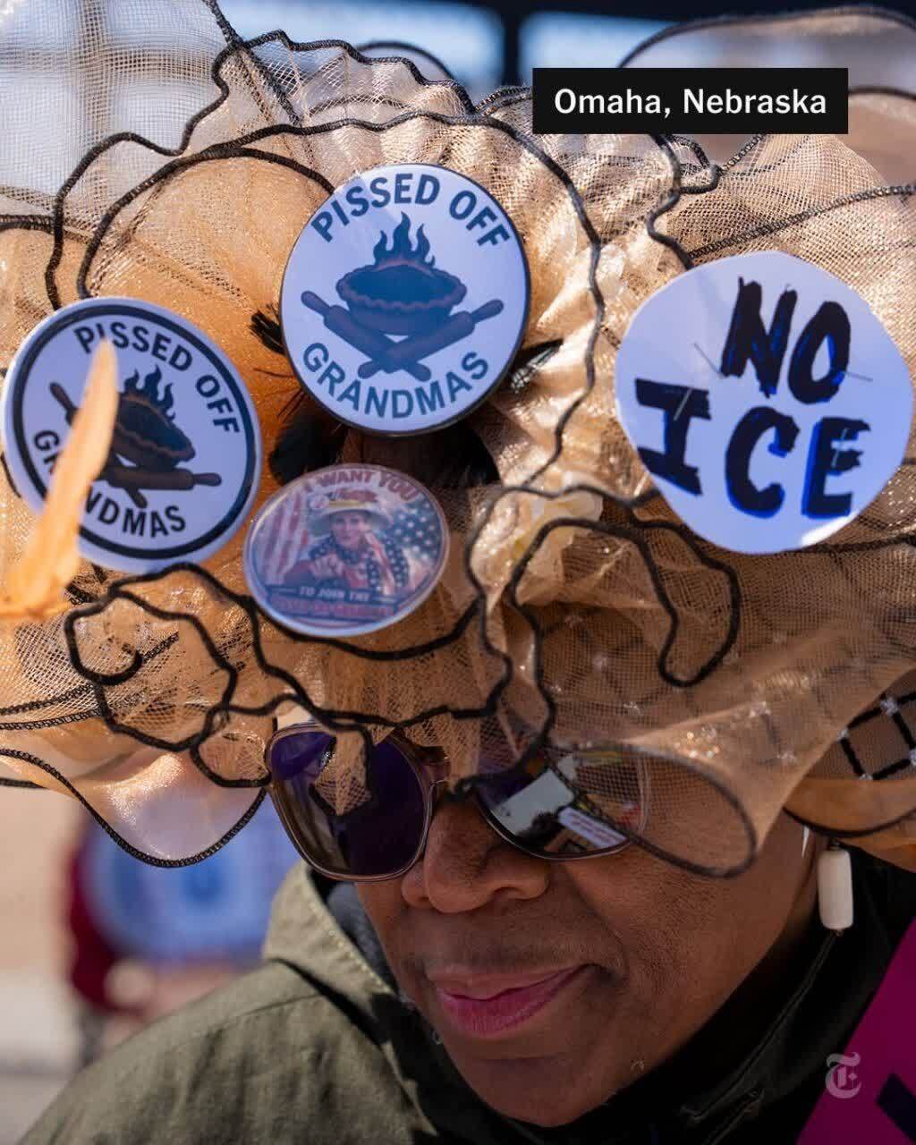 تصاویر نیویورک تایمز از تظاهرات ضد ترامپ در سراسر آمریکا تصاویر نیویورک تایمز از تظاهرات ضد ترامپ در سراسر آمریکا