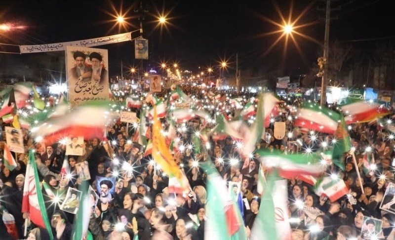 تجمعات شبانه تجمعات شبانه