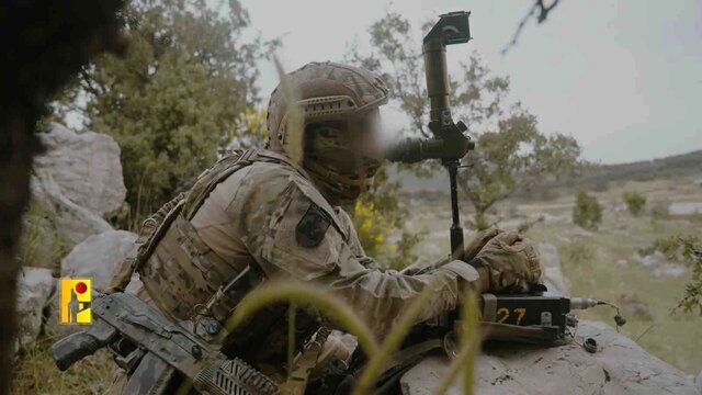 روز سی ام جنگ/ حملهٔ پهپادی ارتش به تجهیزات آمریکا در پایگاه الازرق اردن/انهدام زیرساختهای هوایی، پهپادی، تسلیحاتی و محل اختفای ارتش دشمن/ بروزرسانی می شود.. روز سی ام جنگ/ حملهٔ پهپادی ارتش به تجهیزات آمریکا در پایگاه الازرق اردن/انهدام زیرساختهای هوایی، پهپادی، تسلیحاتی و محل اختفای ارتش دشمن/ بروزرسانی می شود..