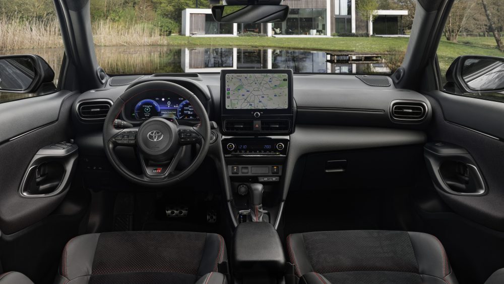 یاریس کراس ۲۰۲۶؛ وقتی تویوتا برای جهان ماشین می&zwnj;سازد