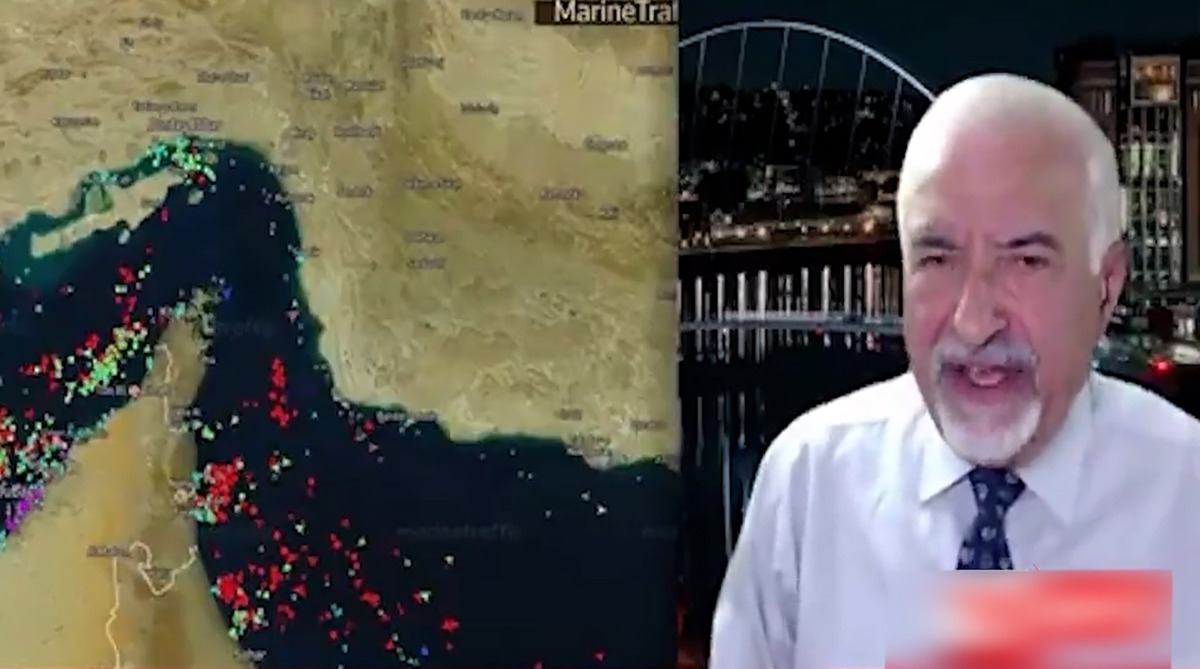 ترامپ باید به شروط ایران تن دهد تا تنگه هرمز باز شود