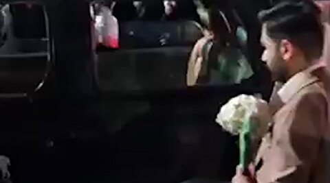 تصاویر مراسم عقد زوج کاشانی در تجمعات شبانه