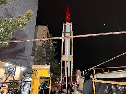 عکس | شگفتانهٔ امشب هوافضا در میدان آزادی اصفهان