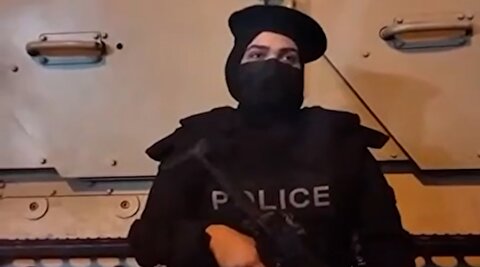 واکنش جالب مردم به پلیس زن نوپو