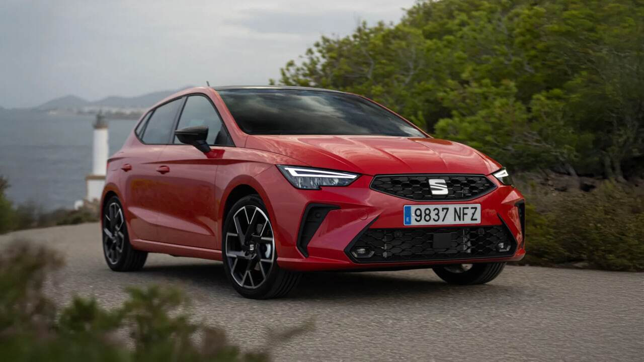 وقتی سوپرمینی&zwnj;ها هنوز زنده&zwnj;اند؛ SEAT Ibiza و نبرد با دنیای کراس&zwnj;اوور  ها