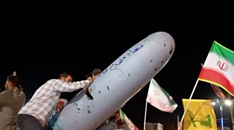 لاشۀ پهپاد ساقط شده نزدیک قشم در اجتماع شبانه هرمزی‌ها