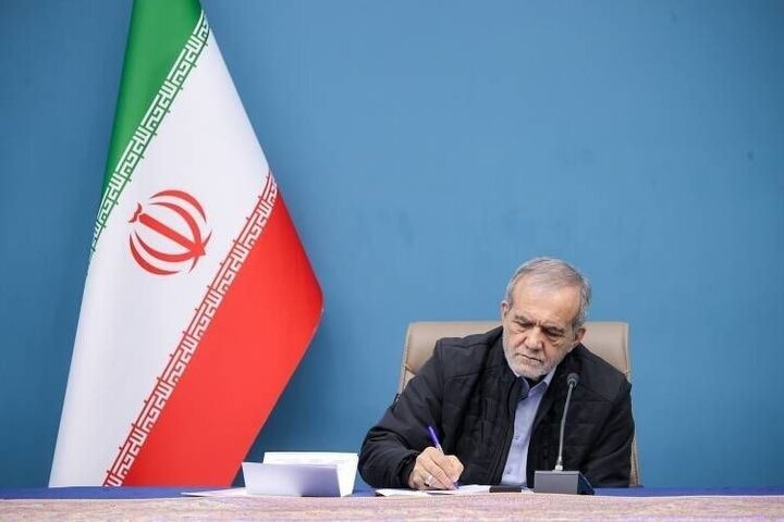 پیام تبریک رئیس‌جمهور درپی قهرمانی تیم وزنه‌برداری جوانان ایران