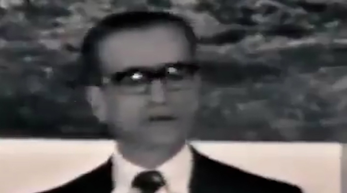 پیش بینی محمدرضا شاه درباره رضا پهلوی را ببینید