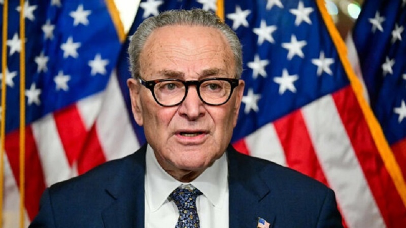 شومر: ترامپ با ادامه جنگ علیه ایران گور خود را می&zwnj;کند