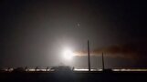 لحظات حمله موشکی و پهپادی ایران به ناوهای آمریکا