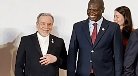 دست ندادن عراقچی با خانم وزیر خارجه ویتنام
