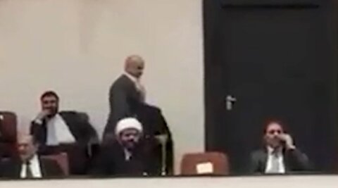 حرکت آکروباتیک بافل طالبانی در جلسه مجلس عراق