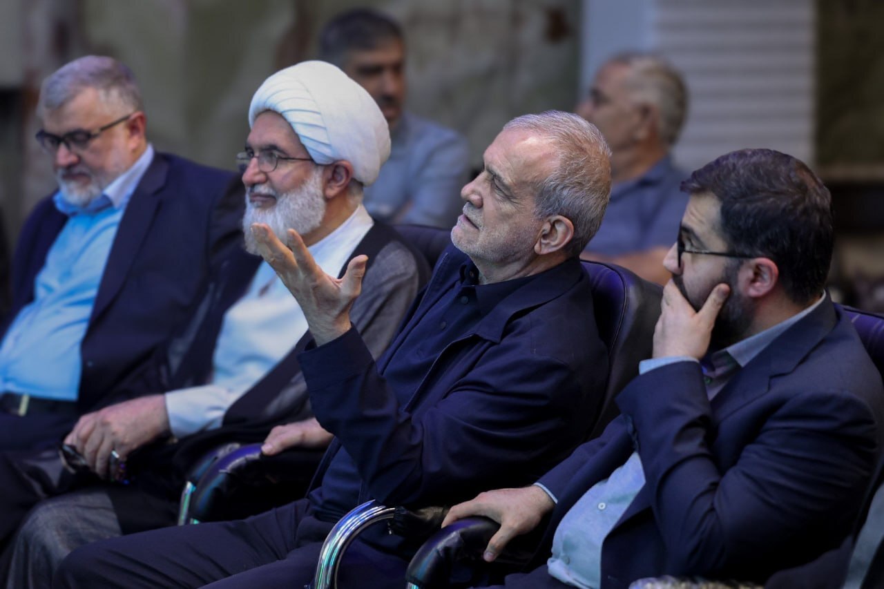 پزشکیان: جامعه باید رفتار مصرفی خود را تغییر دهد