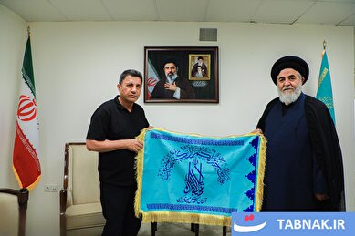 عکس: حضور امیر قلعه نویی در مسجد مقدس جمکران
