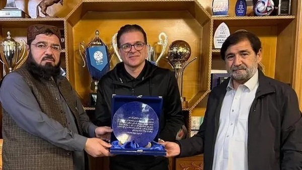 صعود ۸۸ پلهای افغانستان با مغز متفکر ایرانی صعود ۸۸ پلهای افغانستان با مغز متفکر ایرانی